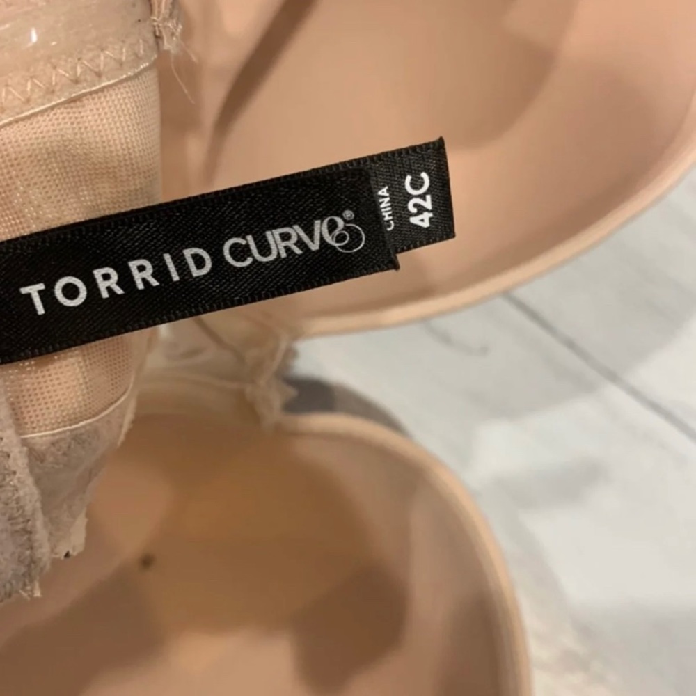 Torrid Microfiber Lightly Lined Straples - image 8